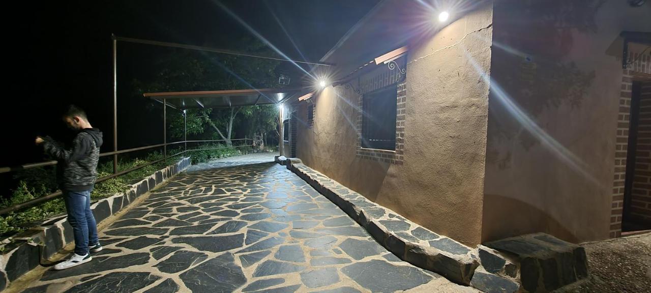 Apartamento Turistico El Rincón de la Pernila Guadalupe (Extremadura) Exterior foto