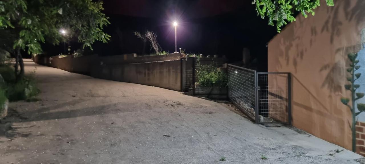 Apartamento Turistico El Rincón de la Pernila Guadalupe (Extremadura) Exterior foto